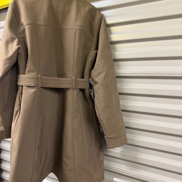 Winter jacket - Picture 3 of 9